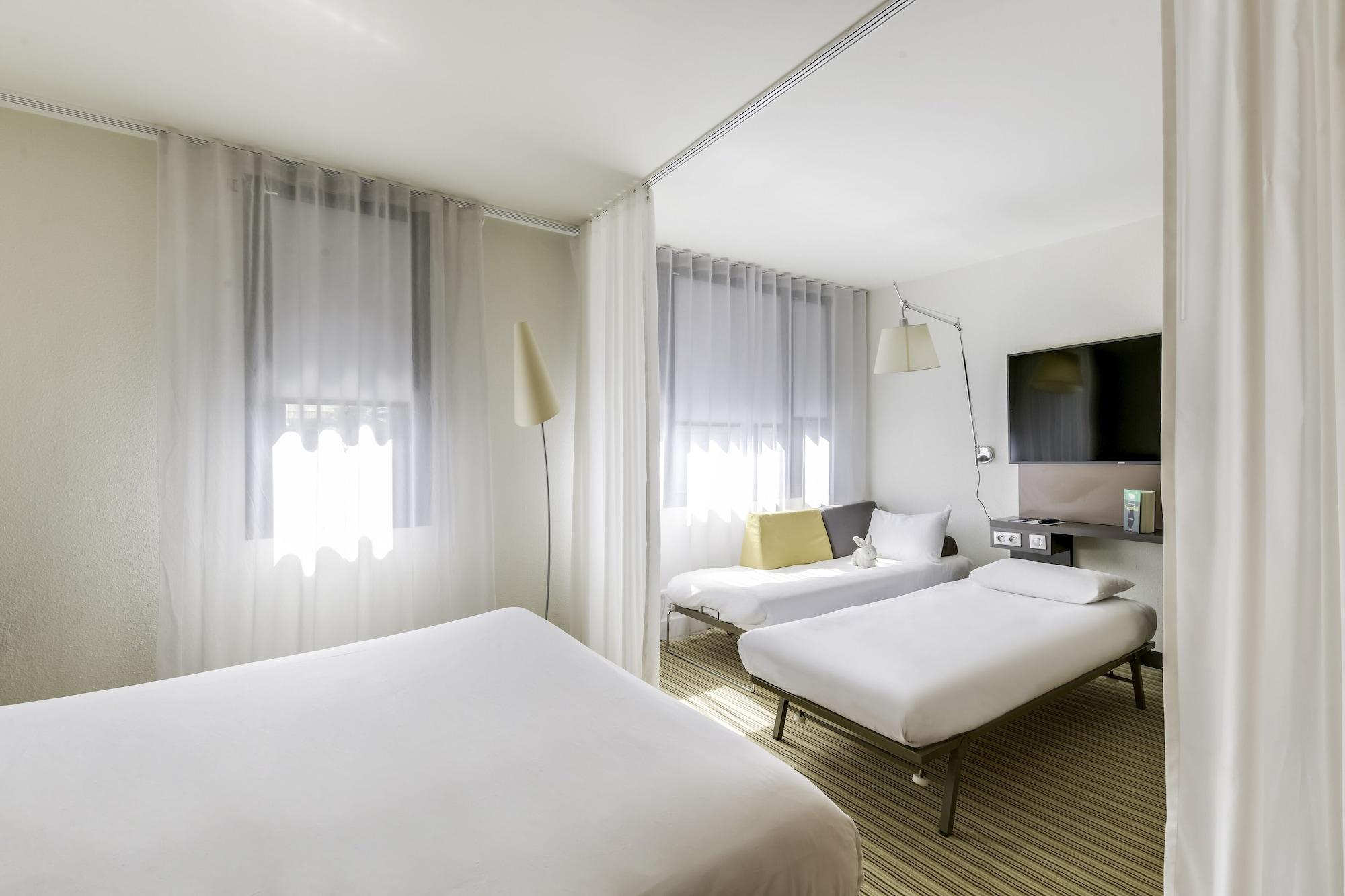B&B Hotel Velizy Est Екстер'єр фото