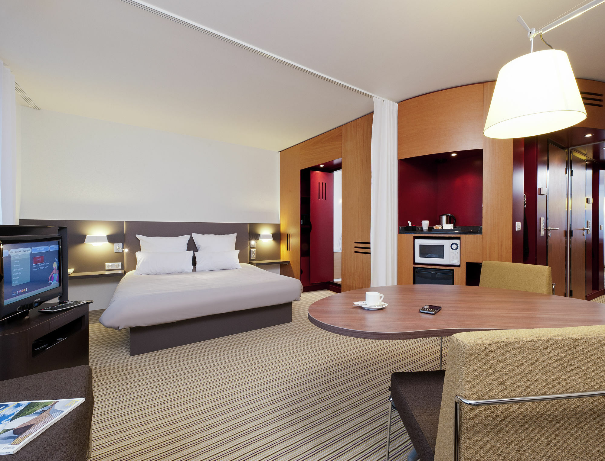 B&B Hotel Velizy Est Екстер'єр фото